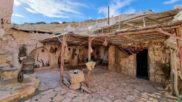 Enter  Libya’s Nafusa mountains