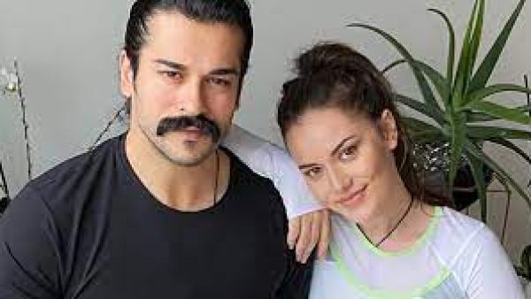 بوراك أوزجفيت وفهرية أفجين بوراك أوزجفيت وفهرية أفجين