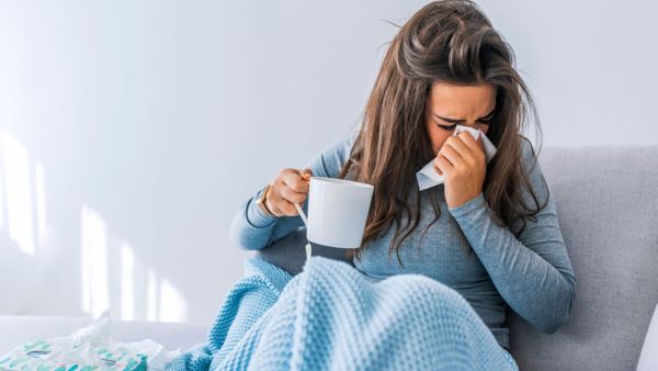 طبيب البوابة: كيف تعرف انك مصاب باوميكرون؟