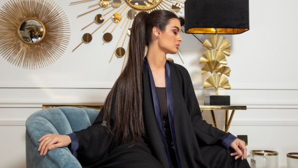 عبايات بتصاميم راقية لأناقتنك في رمضان 2022