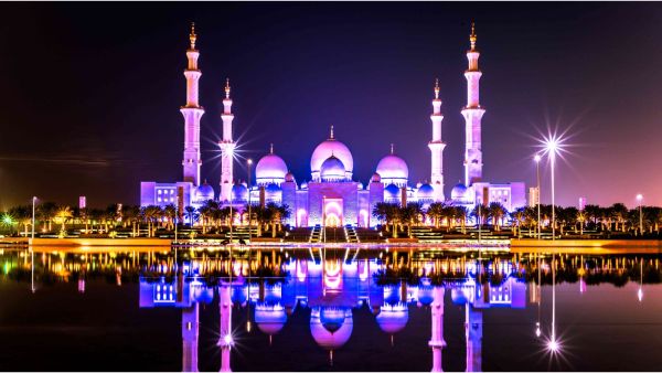 سياحة المساجد في رمضان: فن عمارة المساجد في الإمارات