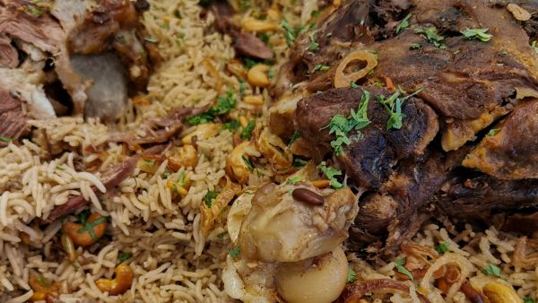 أكلات عيد الفطر 2022... خروف محشي من مطبخ البوابة