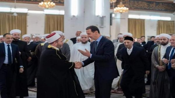 الاسد خلال صلاة العيد