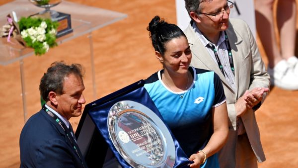 أنس جابر تكتفي بالمركز الثاني (المصدر: أ ف ب)