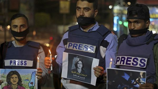 نجوم الإعلام 