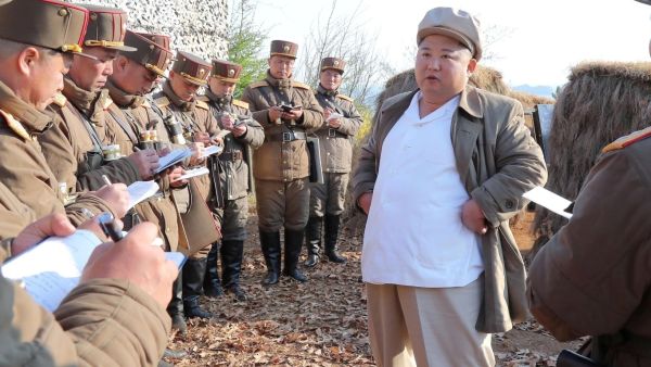 زعيم كوريا الشمالية كيم جونغ أون