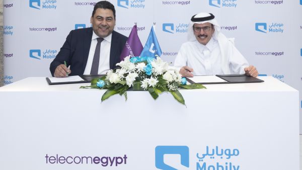 خلال الحدث موبايلي والمصرية للاتصالات توقعان مذكرة تفاهم استراتيجية لربط السعودية ومصر
