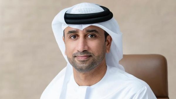 فهد الحساوي، الرئيس التنفيذي لشركة الإمارات للاتصالات المتكاملة دو تتبرع بمليون درهم لمؤسسة الجليلة لدعم الأبحاث الطبية والبرامج التعليمية والعلاجية