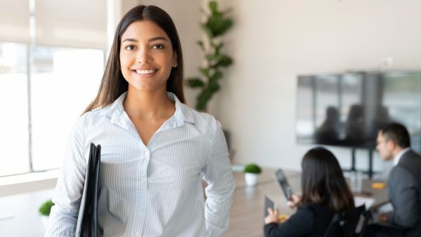 علاقات البوابة: 4 أخطاء مهنية ترتكبها في العشرينات علاقات البوابة: 4 أخطاء مهنية ترتكبها في العشرينات