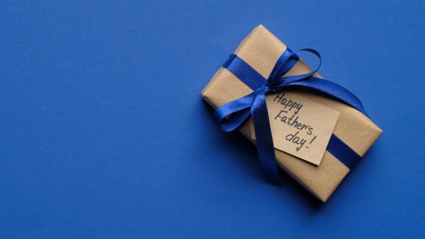 أفكار هدايا عيد الأب 2025 