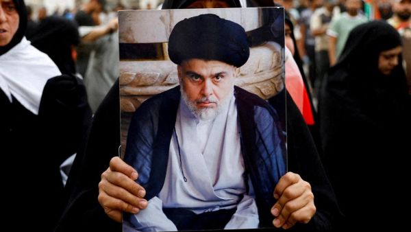 ايران هددت الصدر ففضل الانسحاب على الانصياع