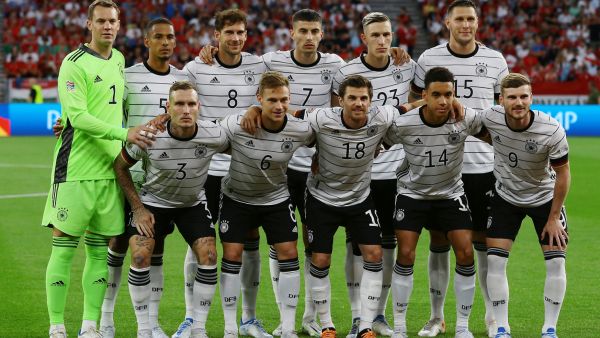 منتخب ألمانيا يسعى لتحقيق الفوز على بطل أوروبا (المصدر: أ ف ب)