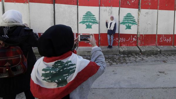 لم توضح المكان الذي جاءت منه الوافده 