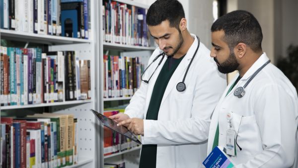 خلال الحدث جامعة الإمارات تمول 204 مشروعاً للأبحاث الصيفية لطلبة الجامعة