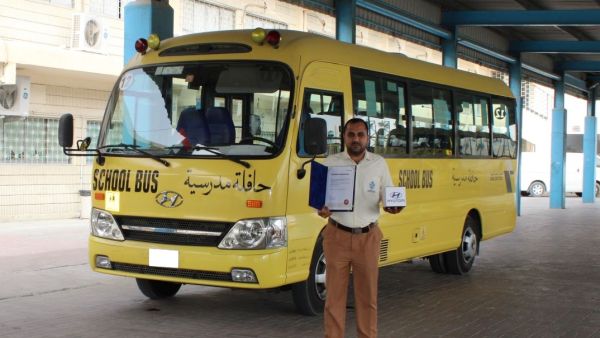 Drivers from various sectors, were selected and presented with a certificate of appreciation in addition to gifts as a token of appreciation. Hyundai Motor Company Honors "Unsung Ramadan Heroes" Truck and bus drivers