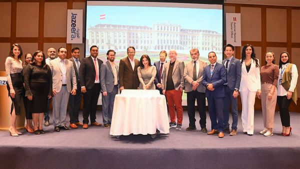 طيران الجزيرة والمكتب الوطني النمساوي السياحي يروجان للسياحة في فيينا