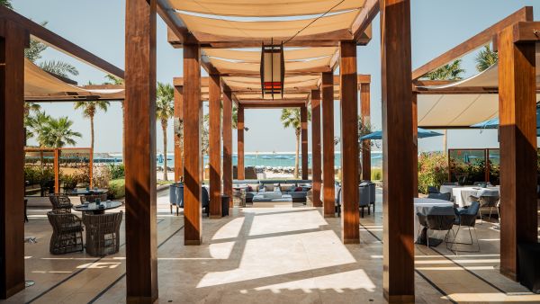 Newly launched Gault&Millau UAE Guide and MICHELIN Guide Dubai highlight Four Seasons exceptional culinary offerings in Dubai with multiple awards and recognitions Four Seasons Lights up Dubai’s Vibrant Dining Scene with Coveted Gastronomy Awards