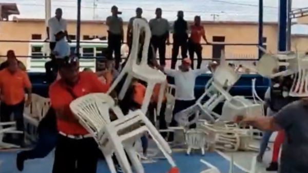 الاعتداء على زعيم المعارضة الفنزويلية 