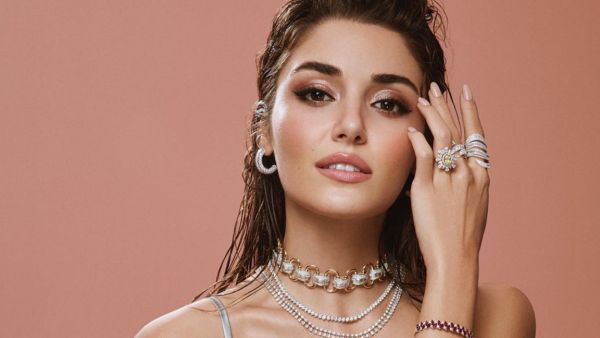 Hande Erçel latest photoshoot was for Vogue 