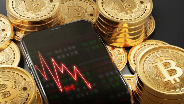 أسعار العملات الرقمية: البيتكوين يهبط إلى 18 ألف دولار
