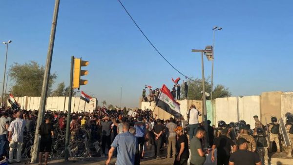 الصدر لاتباعه: صلو وعودو 