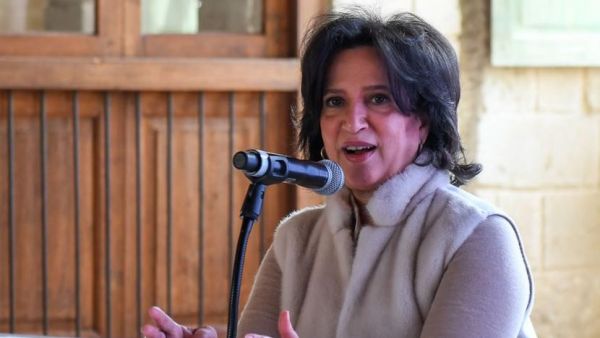 من بنت الصباح الى مي آل خليفة: فخورة بك