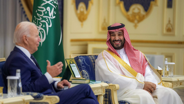 Biden (L) MBS 