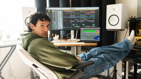 LG Teams up with Multi-Platinum Singer Jeremy Zucker to Highlight LG’s Market-Leading Products