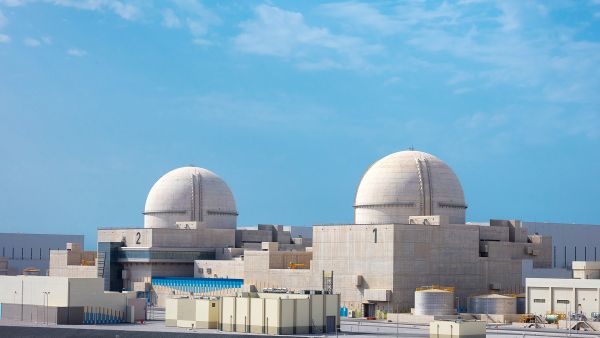 محطات براكة توفر حلًا للتغير المناخي مع تلبية ذروة الطلب على الكهرباء في الصيف