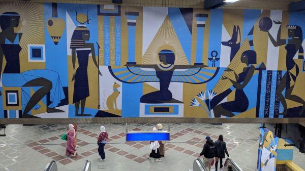 مصممة جرافيك مصرية متهمة بسرقة تصاميم لوحات فنان روسي