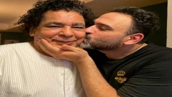 محمد منير و أكرم حسني