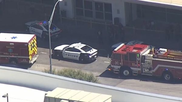 إطلاق نار في مطار دالاس