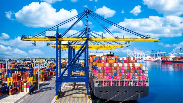 Dubai Chamber of Commerce Members’ Exports Grow by 17.8 in H1 2022