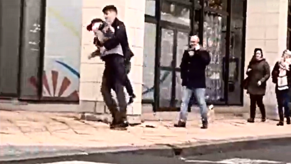 Kidnapping in broad daylight 