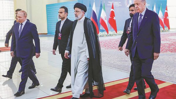 (From L) Putin, Raisi, Erdogan 
