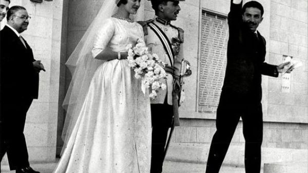 من مراسم زفاف الملك الحسين بن طلال و الأميرة منى (المصدر Getty Images)
