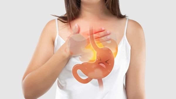 طبيب البوابة: 10 علاجات منزلية لتهدئة حرقة المعدة