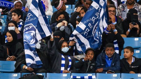 موعد مباراة الهلال والخليج (المصدر: أ ف ب)