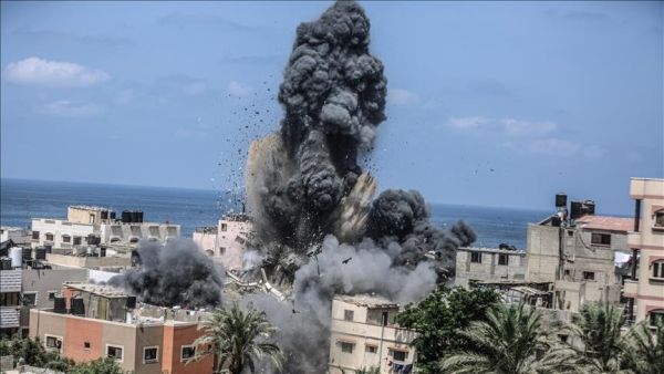Gaza under fire 