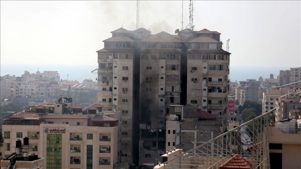 Israel strikes Gaza