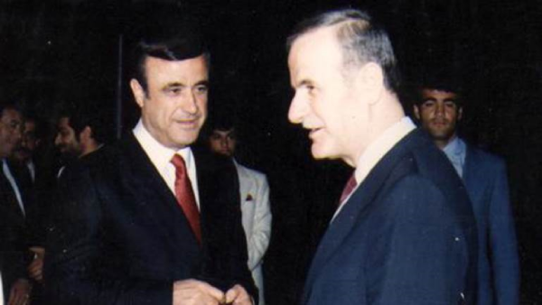 رفعت الاسد المتهم بارتكاب مجازر في حماة السورية في العام 1981 الذي حاول الانقلاب على شقيقه الراحل حافظ الاسد