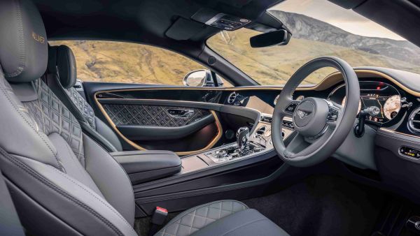 Bentley تقدّم Continental GT الأسرع والأكثر ديناميكية وفخامة للآن
