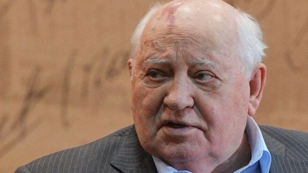 غورباتشوف غيّر العالم ولم يغيّر روسيا