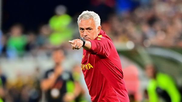 (Photo by Nikolay DOYCHINOV / AFP) تشكيلة روما المتوقعة أمام أتالانتا اليوم في الدوري الإيطالي