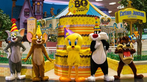 80 Years of Tweety Warner Bros. World™ Abu Dhabi Celebrates “80 Years of Tweety” With Entertainment for Guests of All Ages