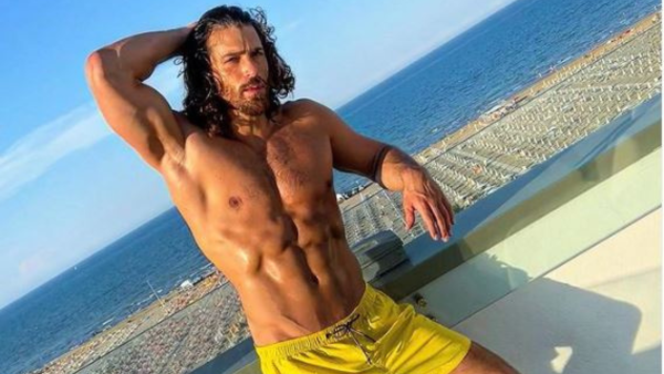  Can Yaman revealed he will be leaving from Venice