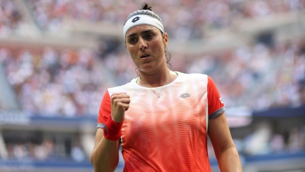 Julian Finney/Getty Images/AFP (Photo by JULIAN FINNEY / GETTY IMAGES NORTH AMERICA / Getty Images via AFP) أنس جابر (المصدر: أ ف ب)