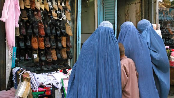 Soaring Prices Burn Afghans' Pockets in Taliban Era