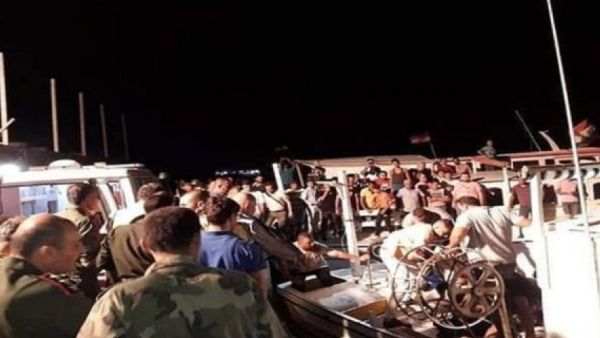 غرق مركب مهاجرين 