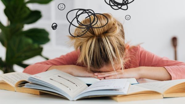 لماذا تحتاج إلى ترك وظيفتك الثابتة؟ لماذا تحتاج إلى ترك وظيفتك الثابتة؟